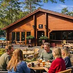 Stayatsas Pippa, Luxe Boshuis Met Grote Omheinde Tuin Aan Vijver Дом отдыха *