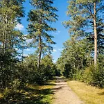 Дом отдыха Stayatsas Pippa, Luxe Boshuis Met Grote Omheinde Tuin Aan Vijver Doornspijk