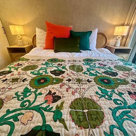 Ferienhaus Stayatsas Pippa Grote Omheinde Tuin, Gebruik Zwembad, Stijlvol Ingericht, Middenin Het Bos Met Veel Privacy, Restaurant Op Park *