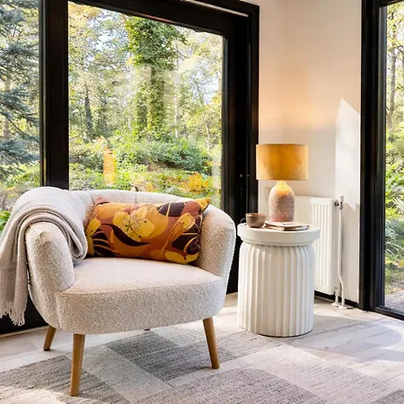 Stayatsas Pippa, Luxe Boshuis Met Grote Omheinde Tuin Aan Vijver Vakantiehuis
