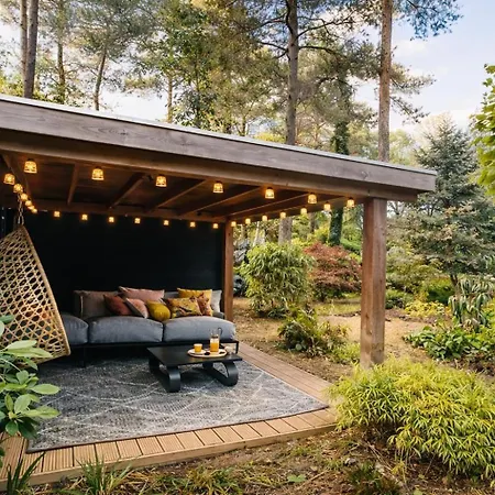 Stayatsas Pippa, Luxe Boshuis Met Grote Omheinde Tuin Aan Vijver *