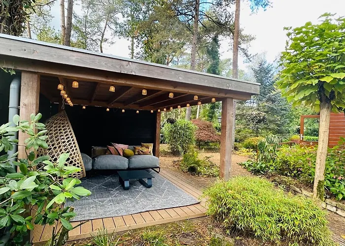 Сasa de vacaciones Stayatsas Pippa Grote Omheinde Tuin, Gebruik Zwembad, Stijlvol Ingericht, Middenin Het Bos Met Veel Privacy, Restaurant Op Park *