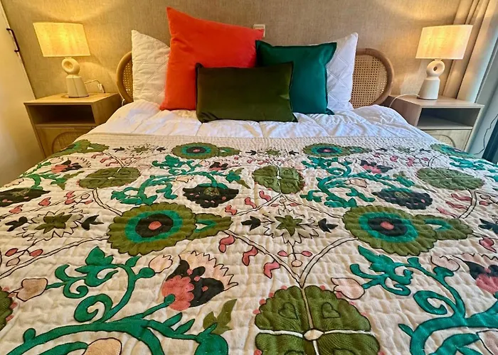 Nyaraló Stayatsas Pippa Grote Omheinde Tuin, Gebruik Zwembad, Stijlvol Ingericht, Middenin Het Bos Met Veel Privacy, Restaurant Op Park *