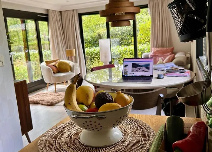 Nyaraló Stayatsas Pippa Grote Omheinde Tuin, Gebruik Zwembad, Stijlvol Ingericht, Middenin Het Bos Met Veel Privacy, Restaurant Op Park *