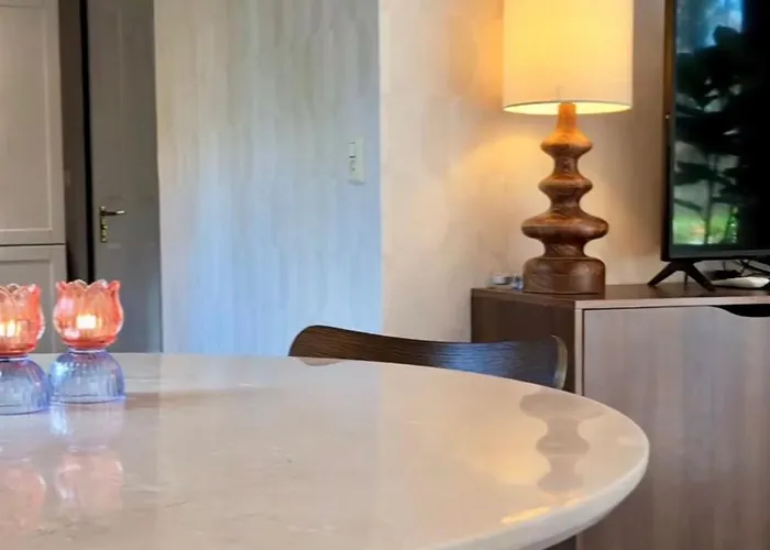 Stayatsas Pippa Grote Omheinde Tuin, Gebruik Zwembad, Stijlvol Ingericht, Middenin Het Bos Met Veel Privacy, Restaurant Op Park *