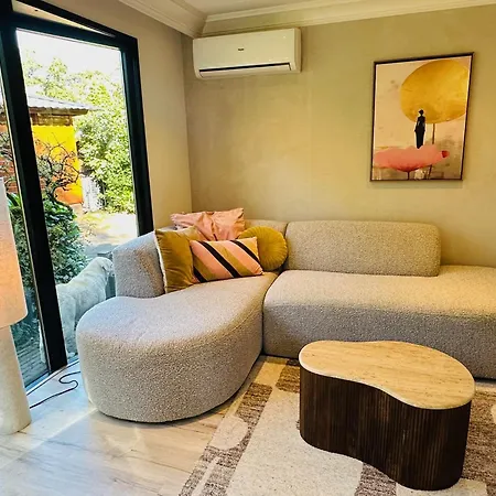 Дом отдыха Stayatsas Pippa Grote Omheinde Tuin, Gebruik Zwembad, Stijlvol Ingericht, Middenin Het Bos Met Veel Privacy, Restaurant Op Park *