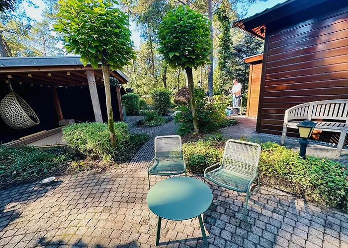 Дом отдыха Stayatsas Pippa Grote Omheinde Tuin, Gebruik Zwembad, Stijlvol Ingericht, Middenin Het Bos Met Veel Privacy, Restaurant Op Park
