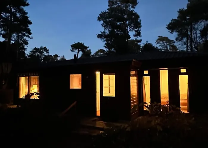 Stayatsas Pippa Grote Omheinde Tuin, Gebruik Zwembad, Stijlvol Ingericht, Middenin Het Bos Met Veel Privacy, Restaurant Op Park Дом отдыха