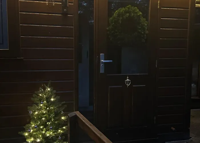 Stayatsas Pippa Grote Omheinde Tuin, Gebruik Zwembad, Stijlvol Ingericht, Middenin Het Bos Met Veel Privacy, Restaurant Op Park Дом отдыха